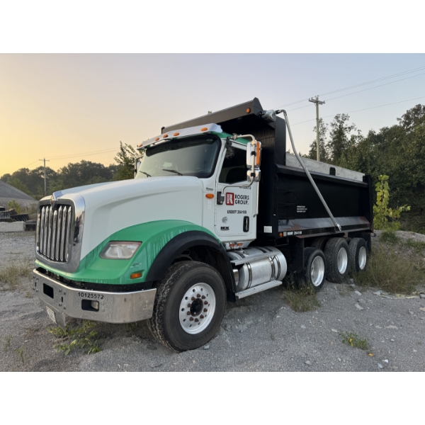 2019 INTERNATIONAL HX615 Dump Truck