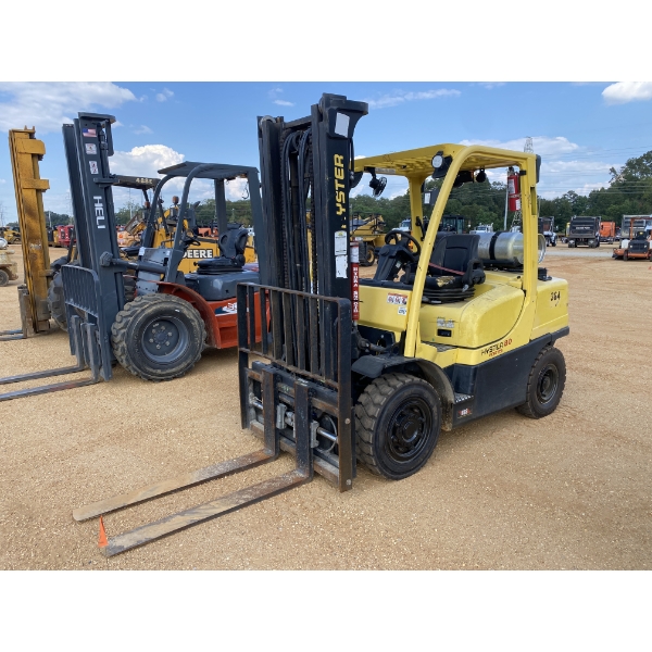 HYSTER H80FT Forklift - Mast