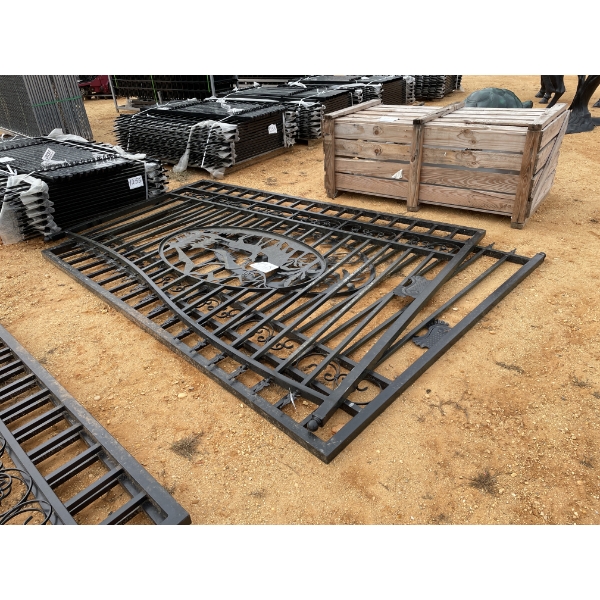 20' DECORATIVE GATES, DEER SCENE