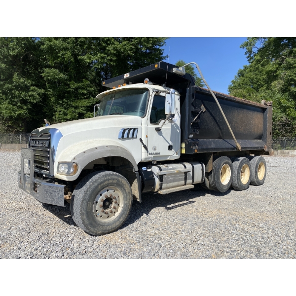 2014 MACK GU713 Dump Truck
