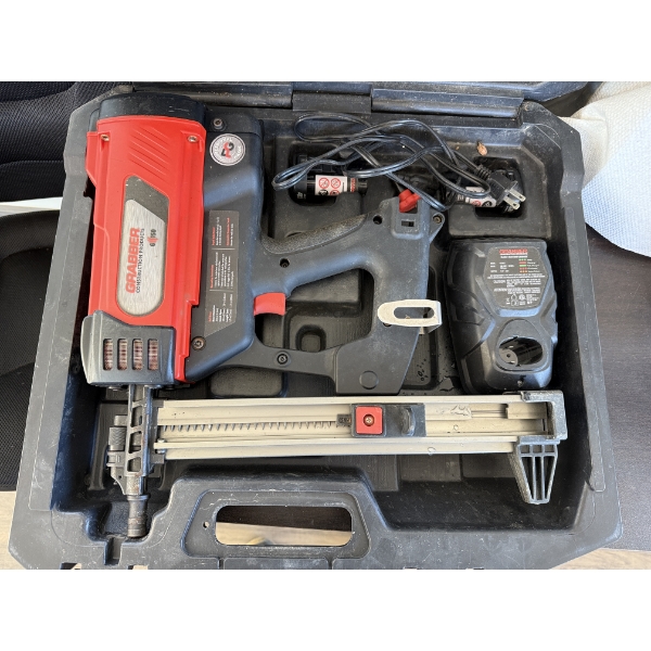 GRABBER G150 NAIL GUN