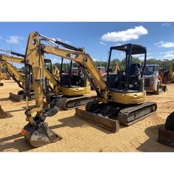 2017 CAT 303.5E2 CR Excavator - Mini