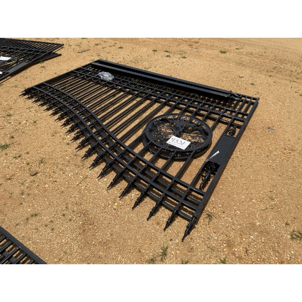 BI-PARTING GATE 16 FT