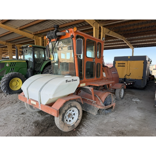 2018 BROCE RCT350 Broom