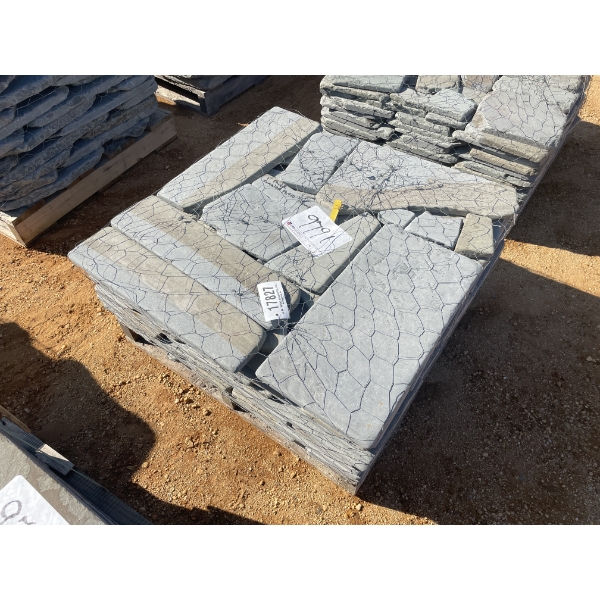 (1) 1" THICK TUMBLED PATIO STONE