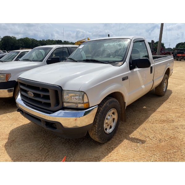 2003 FORD F250 XL Pickup Truck