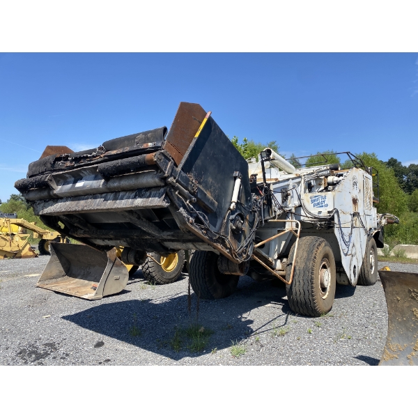 2004 ROADTEC SB2500C Asphalt Shuttle Buggie