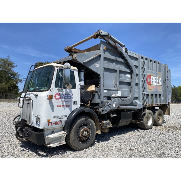 2003 AUTOCAR WX Garbage / Sanitation Truck