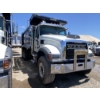 Image 4 : 2025 MACK GR64F Dump Truck