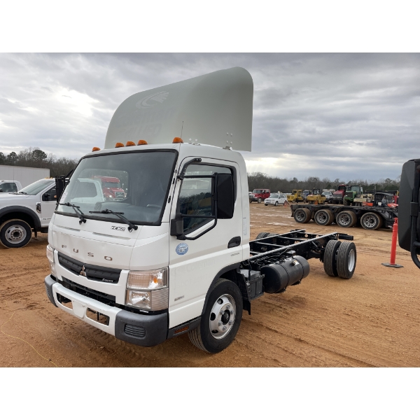2017 MITSUBISHI FUSO FE160 Cab and Chassis Truck