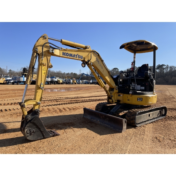 2018 KOMATSU PC30MR-5 Excavator - Mini
