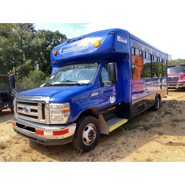 2017 FORD E450 Bus