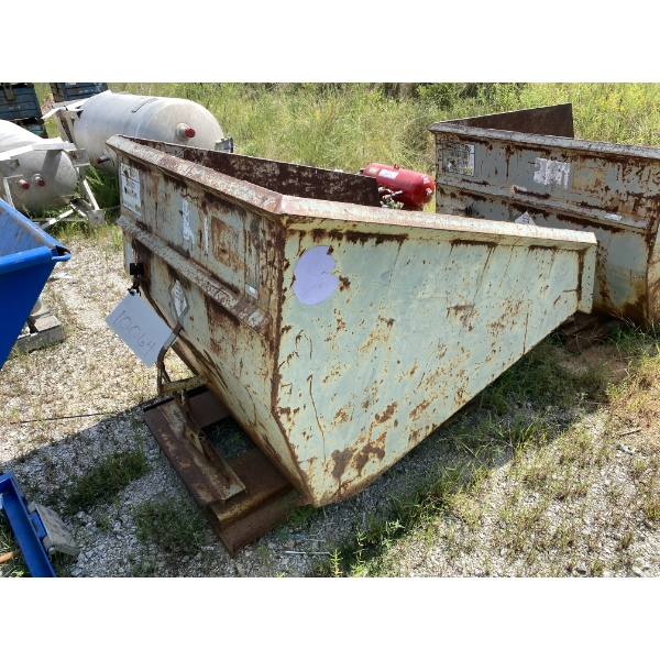 SELF-DUMPING HOPPER