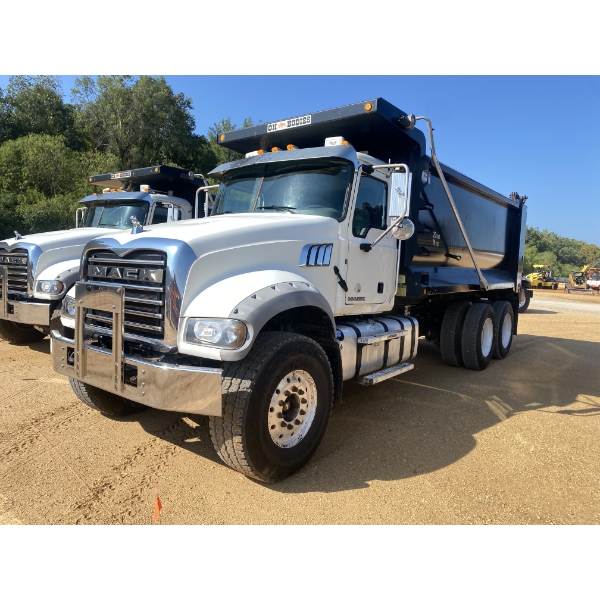 2016 MACK GU713 Dump Truck
