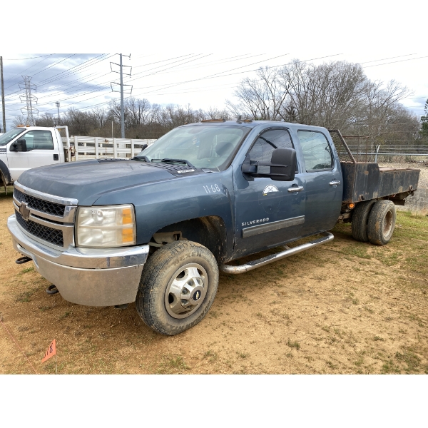 2011 CHEVROLET SILVERADO Flatbed Truck