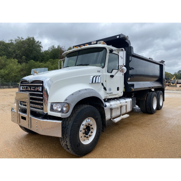 2014 MACK GU713 Dump Truck