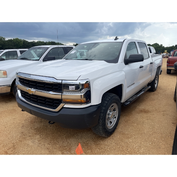 2018 CHEVROLET SILVERADO Pickup Truck