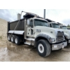 Image 4 : 2020 MACK GR64F Dump Truck
