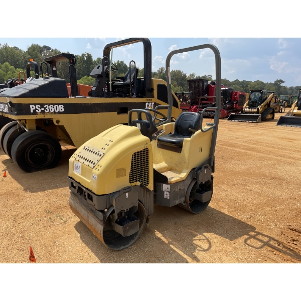 2015 WACKER NEUSON RD12A Roller