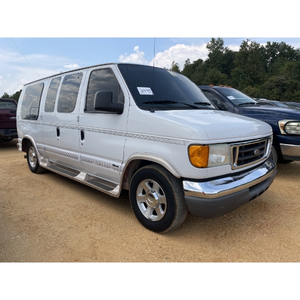 2006 FORD E150 SOUTHERN COMFORT Passenger Van
