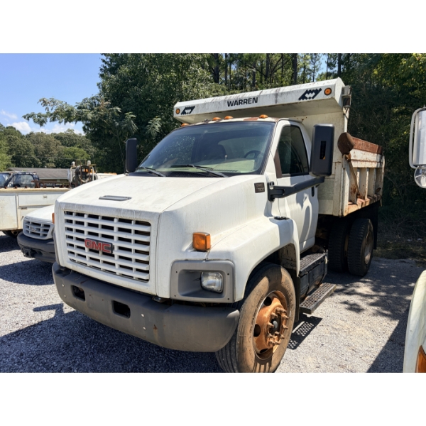 2005 GMC 7500 Dump Truck