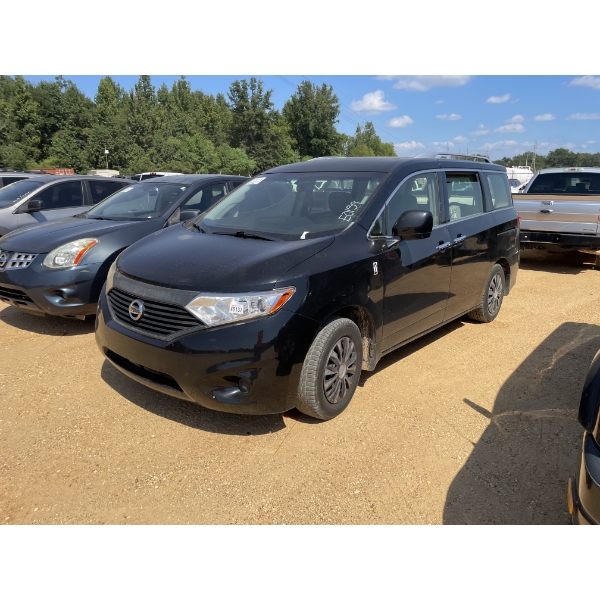 2015 NISSAN QUEST Passenger Van