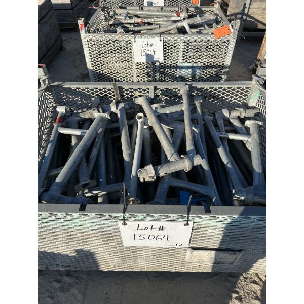 CUP LOCK 2 & 3 BOARD BRACKET Aerial Work Platform