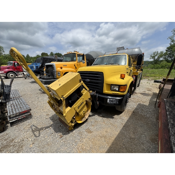 1998 FORD F700 THERMAL HOT PATCH Asphalt Distributor Truck