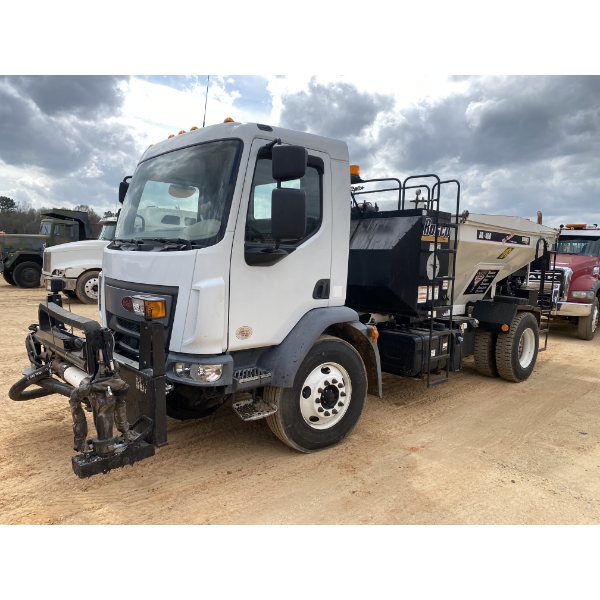 2018 PETERBILT 220 Asphalt Distributor Truck