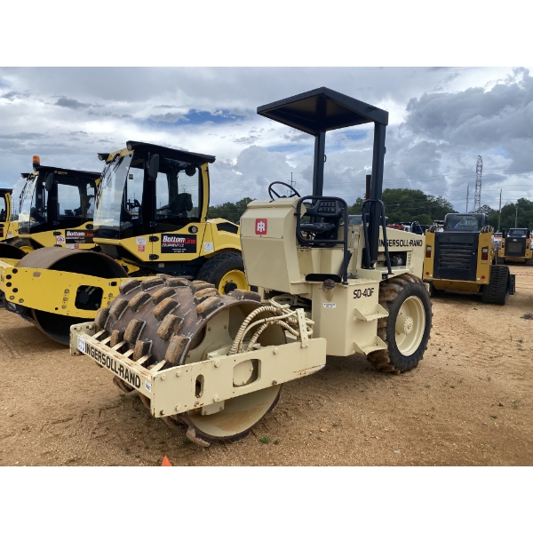 1993 INGERSOLL RAND SD-40F Roller