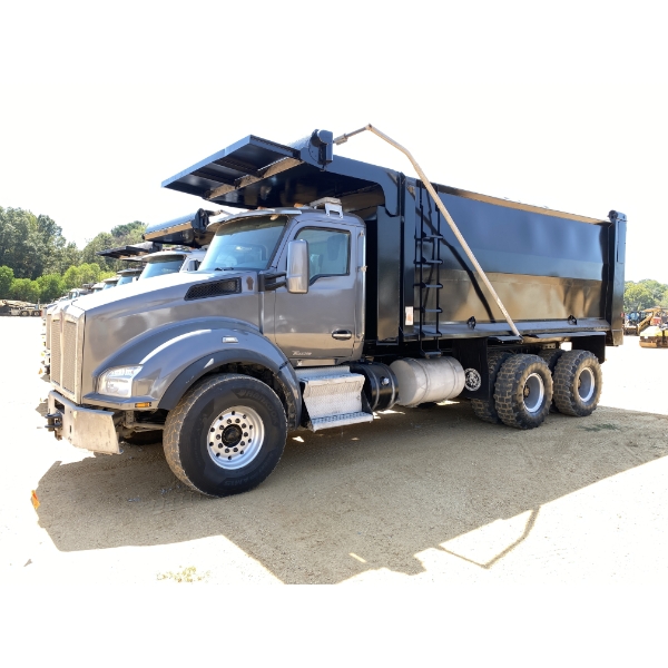 2020 KENWORTH T880 Dump Truck