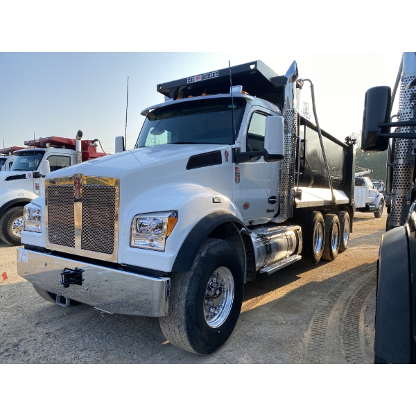 2025 KENWORTH T880S Dump Truck