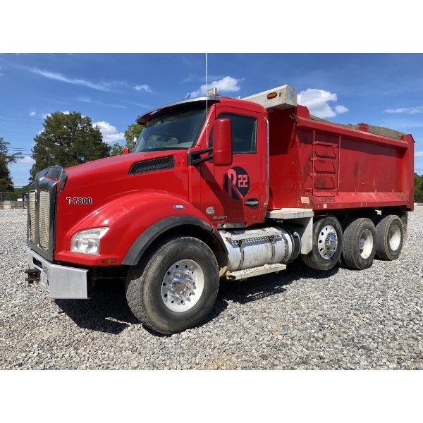2018 KENWORTH T880 Dump Truck