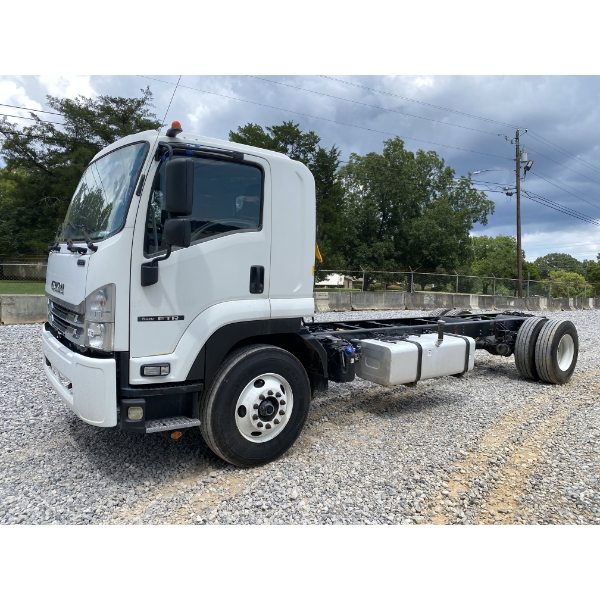 2018 ISUZU FTR Cab and Chassis Truck