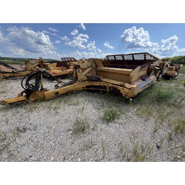 2013 JOHN DEERE 1812C Pull Scraper