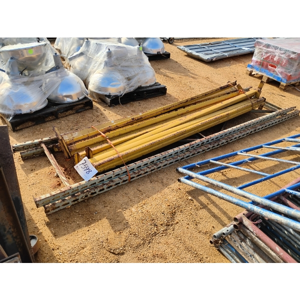WAREHOUSE PALLET SHELVING (1 SET)
