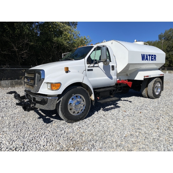 2007 FORD F750 XLT Water Truck