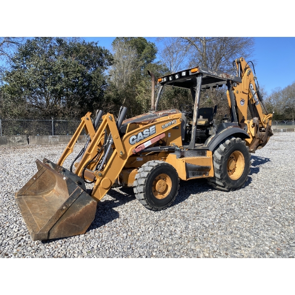 2013 CASE 580N Backhoe