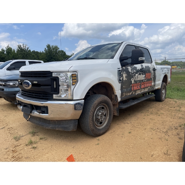 2019 FORD F250 XL Pickup Truck
