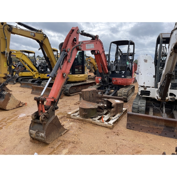 2015 KUBOTA KX040-4 Excavator - Mini