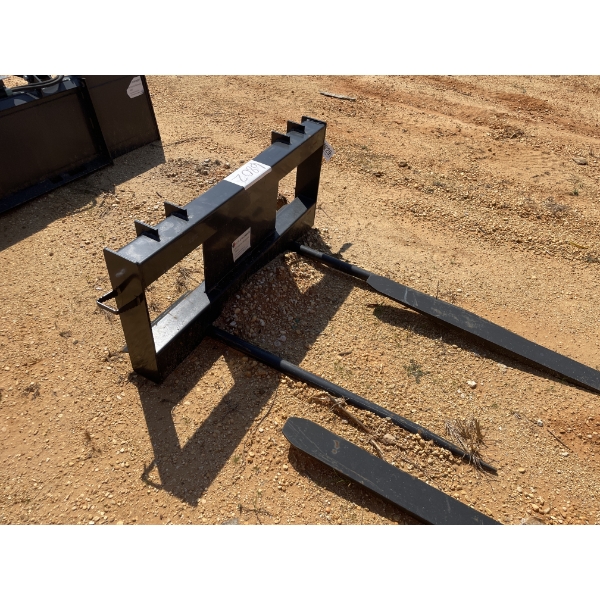 JCT HAY SPEAR/FORK