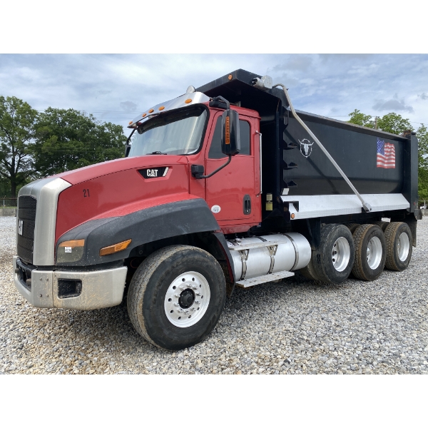 2013 CAT CT660S Dump Truck