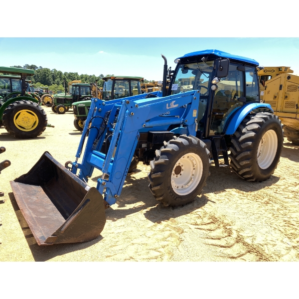 LONG P7030 Farm Tractor