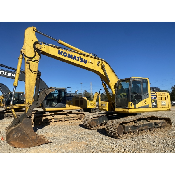 2015 KOMATSU PC210LC-11 Excavator