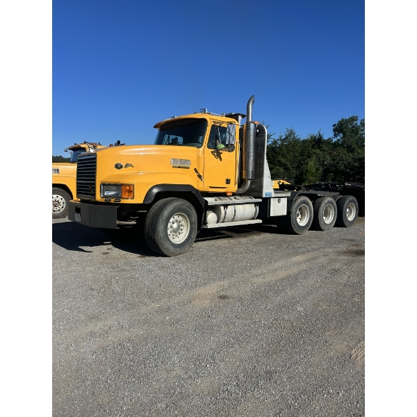 1999 MACK ELITE CL713 Day Cab Truck