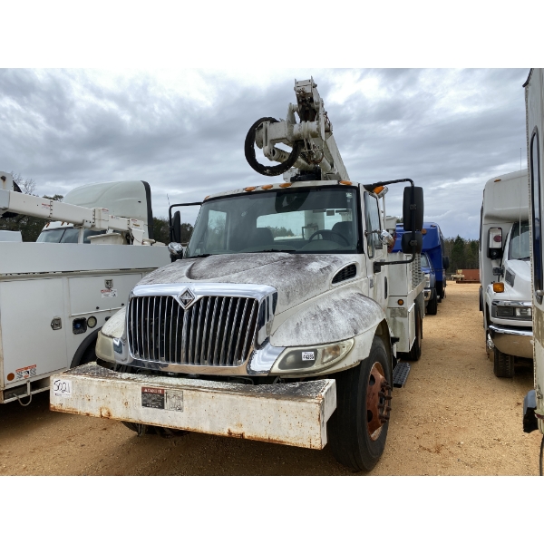 2006 INTERNATIONAL 4200 Bucket Truck