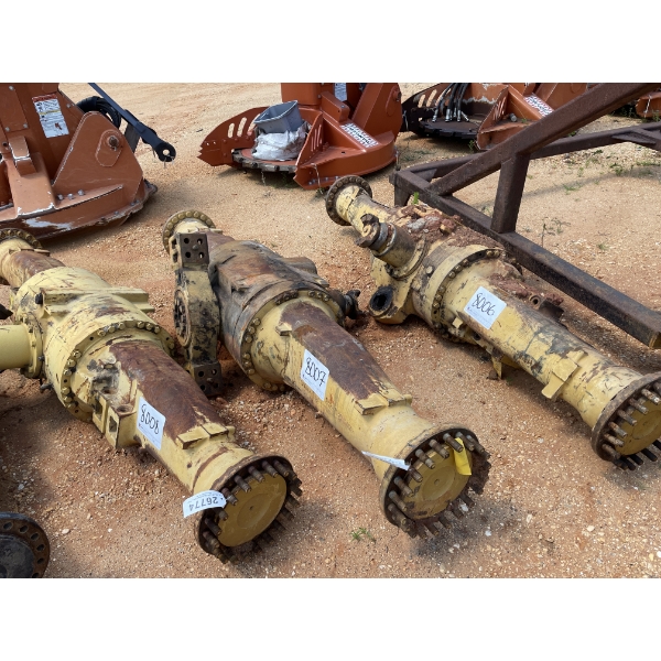 DRIVE AXLE