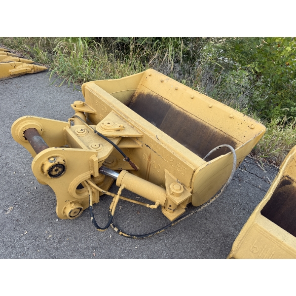 60" CLEANOUT TILT BUCKET