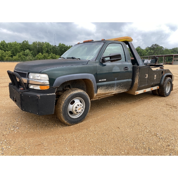 2002 CHEVROLET SILVERADO 3500 Wrecker