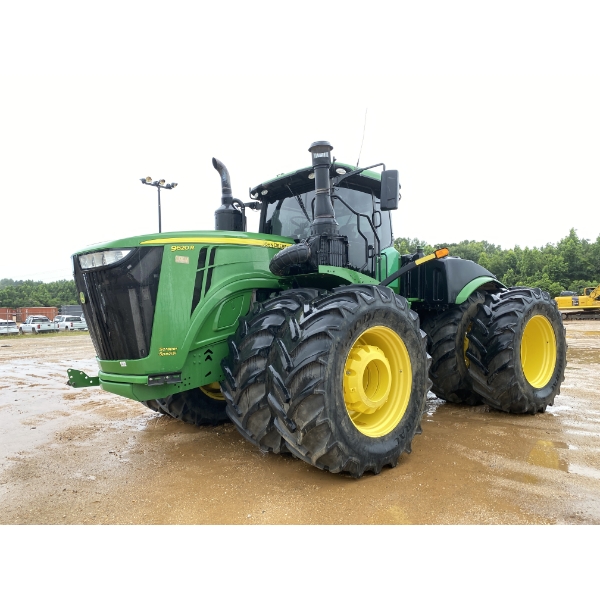 2020 JOHN DEERE 9620R Scraper Tractor